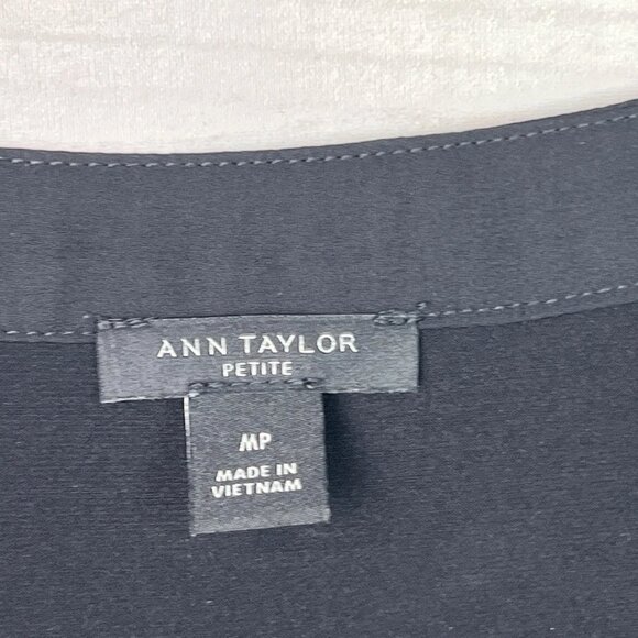Ann Taylor Top Womens PM Black Long Sleeve Blouse Knit Woven V-Neck Pullover - Picture 4 of 6
